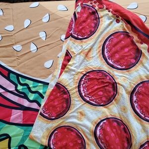 Set Of Two Fun Food Beach/Picnic Blankets - Cheeseburger & Pizza